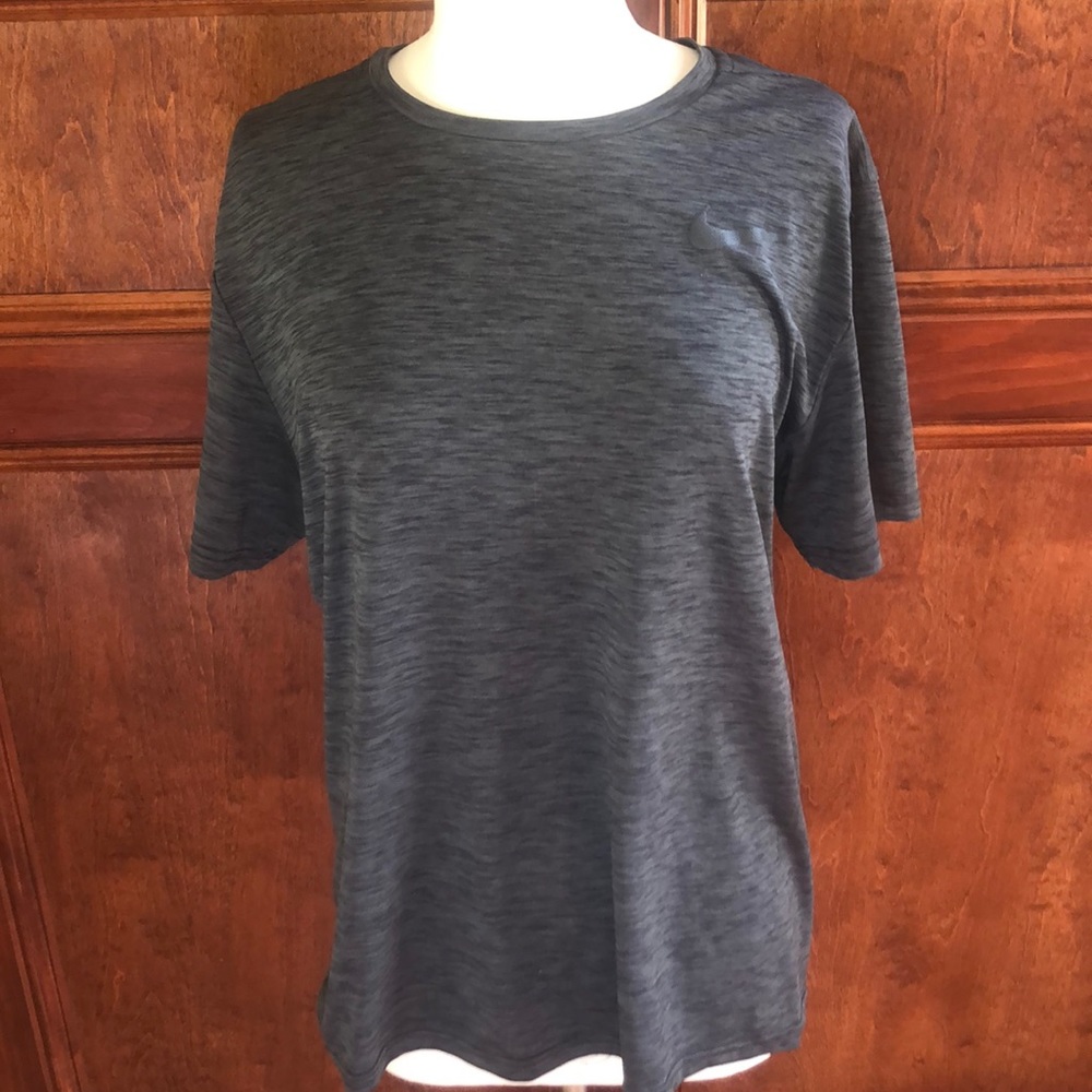 Men’s Nike T-shirt
